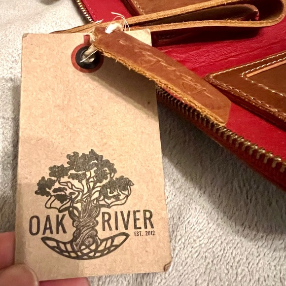 Oak River Wallet, Brown distressed, Genuine Leather - Picture 2 of 13
